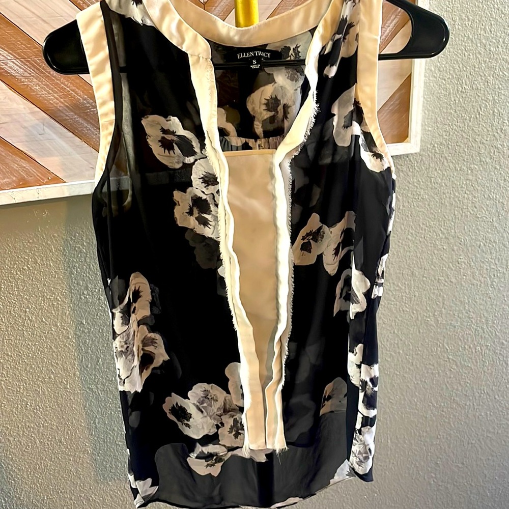 Ellen Tracy sheer floral top size small